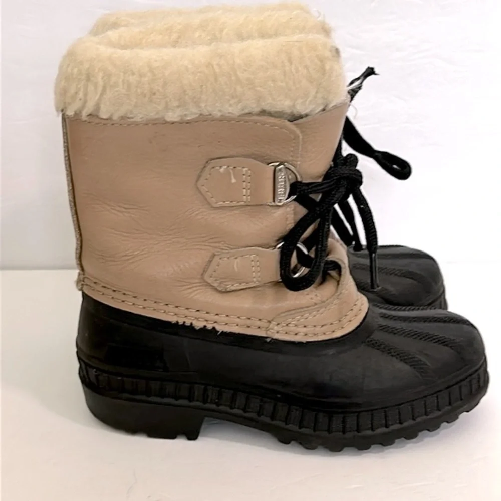 Sorel boots tan and Black size 13 children